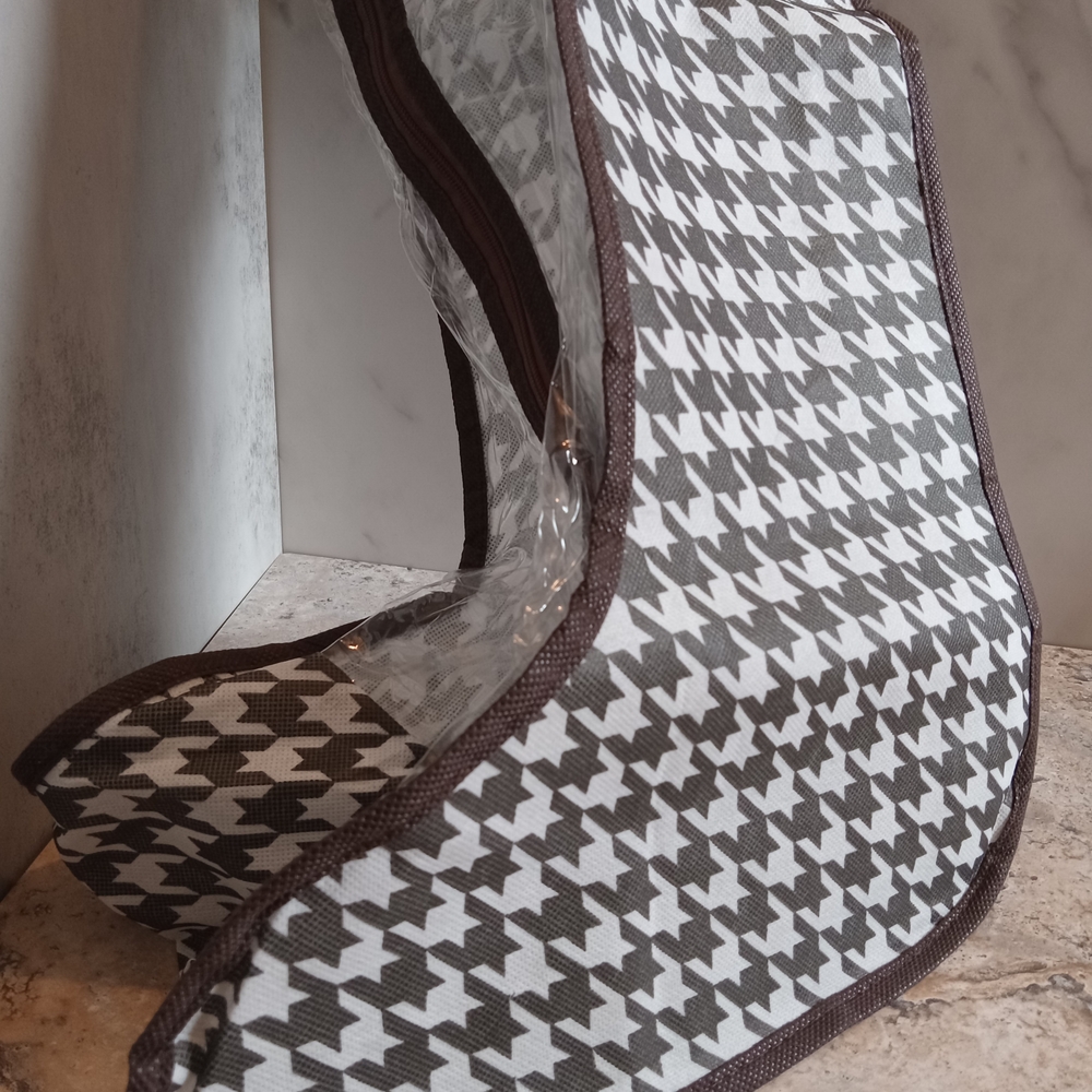 Houndstooth Fabric Boot Storage Organizer in Brown and White